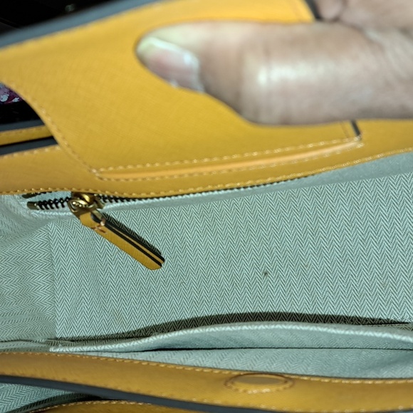 Tory Burch Emerson Satchel EUC - Picture 11 of 16